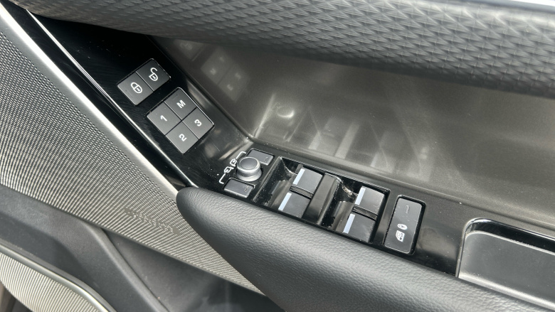 Land Rover Range Rover Velar 2.0 P250 SE 5dr Auto Petrol Estate